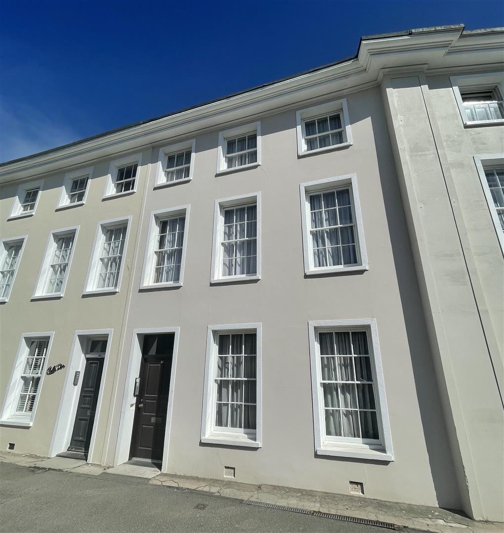 Flat 3, 16 Royal Crescent, Don Road, St. Helier, Jersey